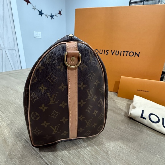 Authentic Louis Vuitton Monogram Speedy Bandouliere 40 - Picture 7 of 16
